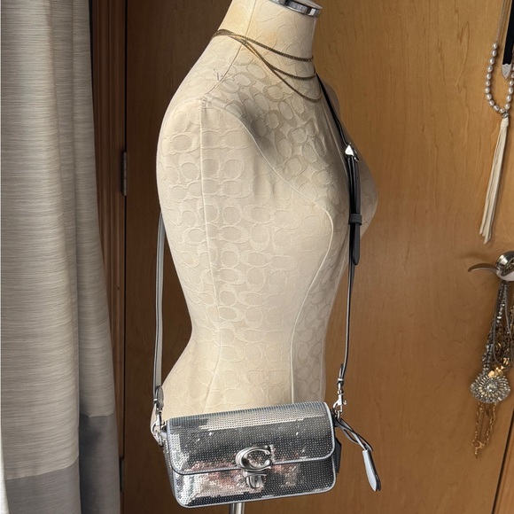 EUC Coach Sequin Studio purse style #CM426 in silver SOLD OUT ONLINE - Picture 2 of 15